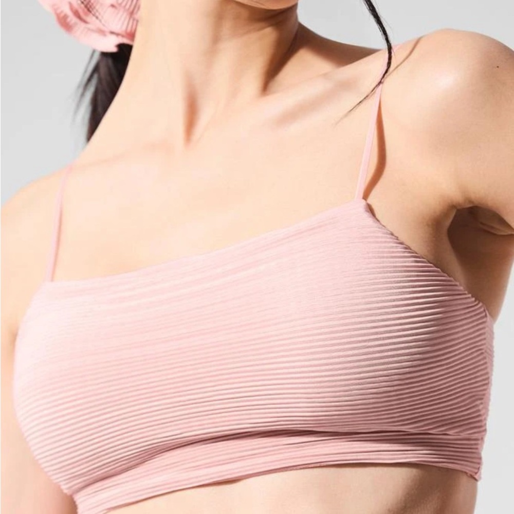 Alo Yoga Micro Plissé Game On Bra in Pink Quartz
